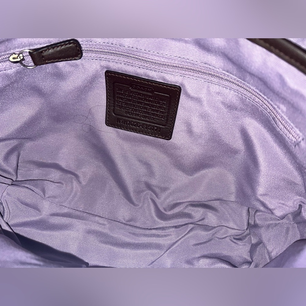Coach bag. - Picture 3 of 7